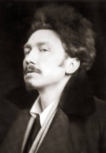 800px-ezra_pound_by_eo_hoppe_1920